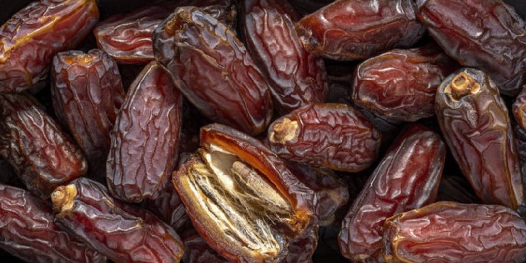 Hurma kadar çekirdeğinin de faydası çıktı! Bunu kimse bilmiyor: Artık kimsenin eli çöpe atmaya gitmeyecek 4